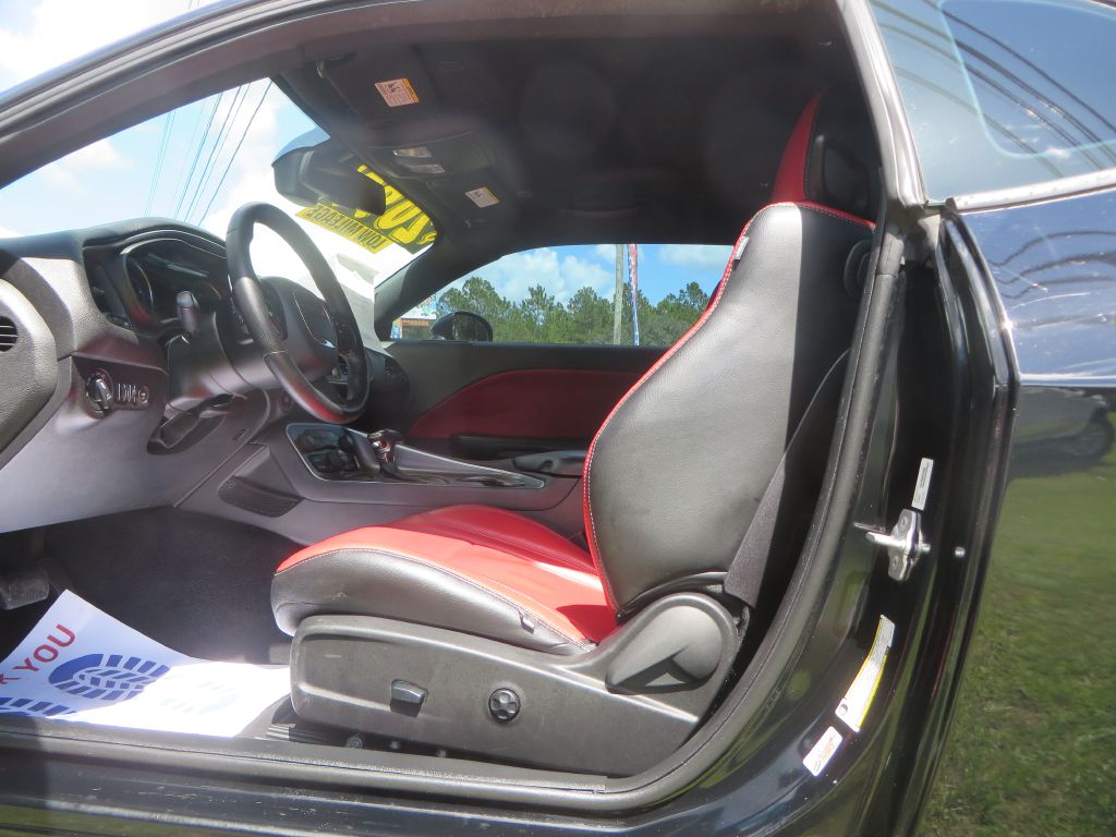 Photo 9 of this DODGE CHALLENGER