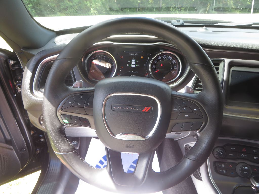 Photo 13 of this DODGE CHALLENGER