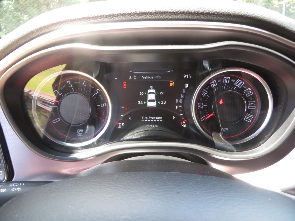 Photo 16 of this DODGE CHALLENGER