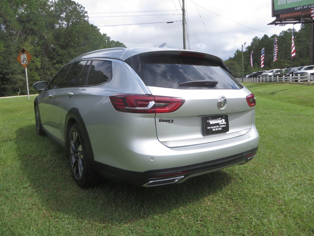 Photo 8 of this BUICK REGAL TOURX