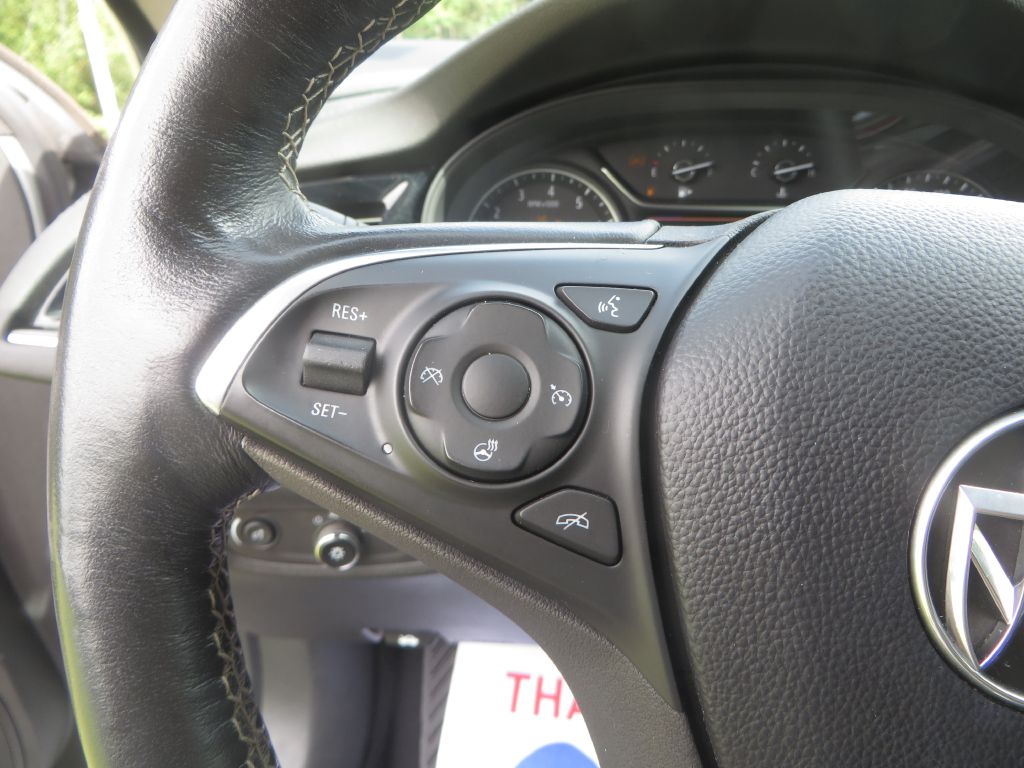 Photo 14 of this BUICK REGAL TOURX