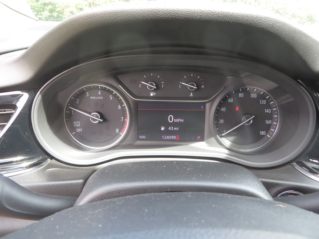 Photo 16 of this BUICK REGAL TOURX