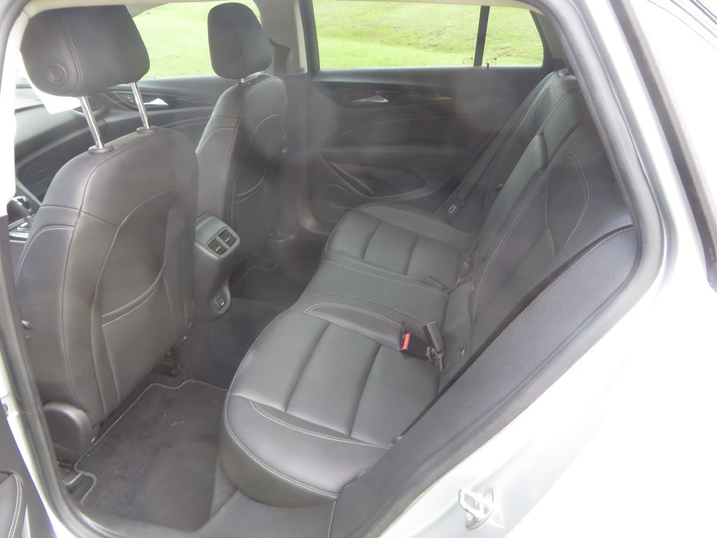 Photo 23 of this BUICK REGAL TOURX