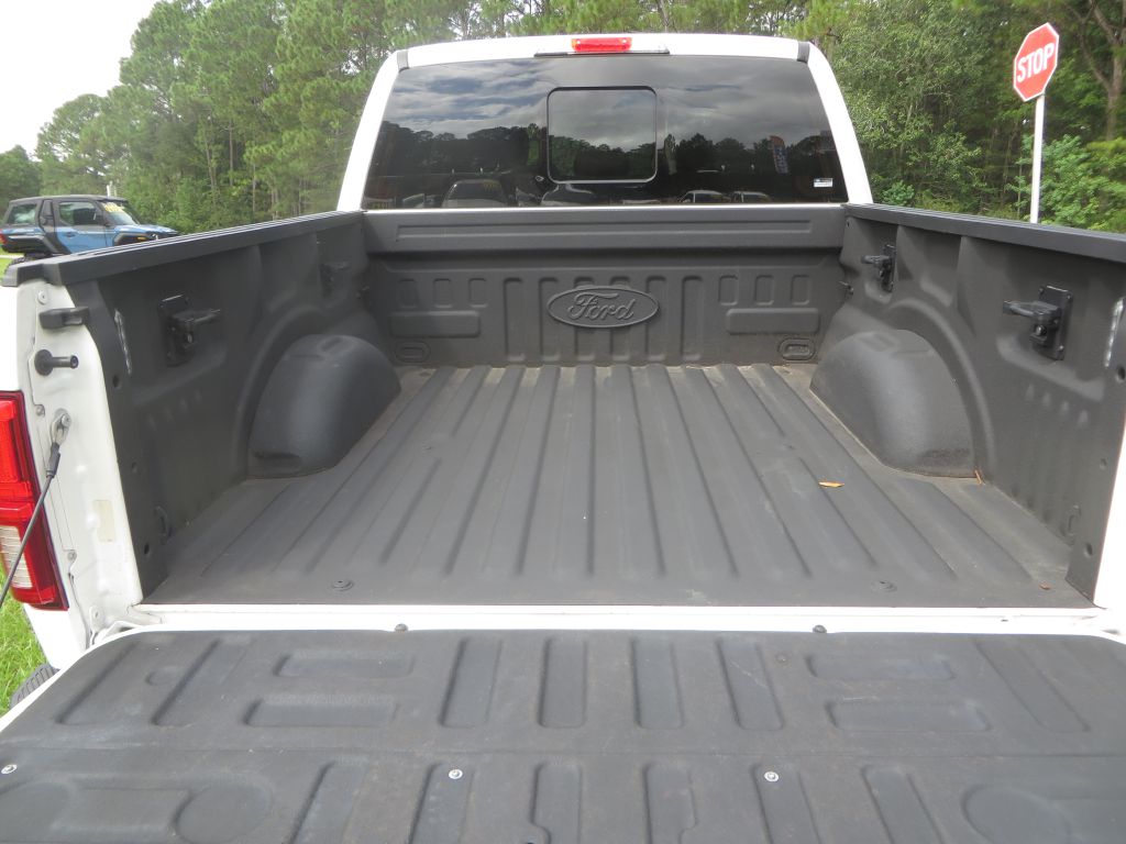 Photo 10 of this FORD F150