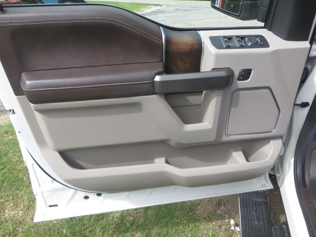 Photo 14 of this FORD F150