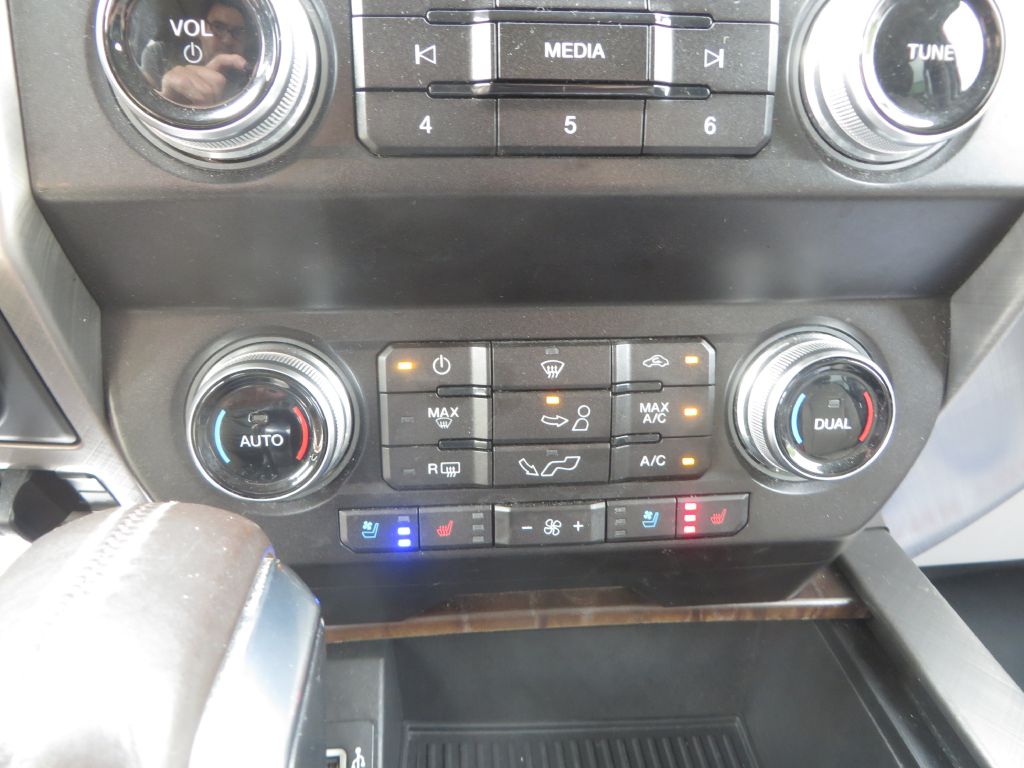 Photo 24 of this FORD F150