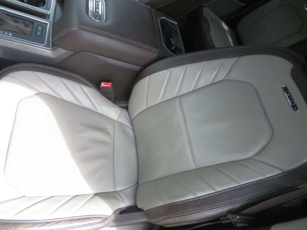 Photo 29 of this FORD F150