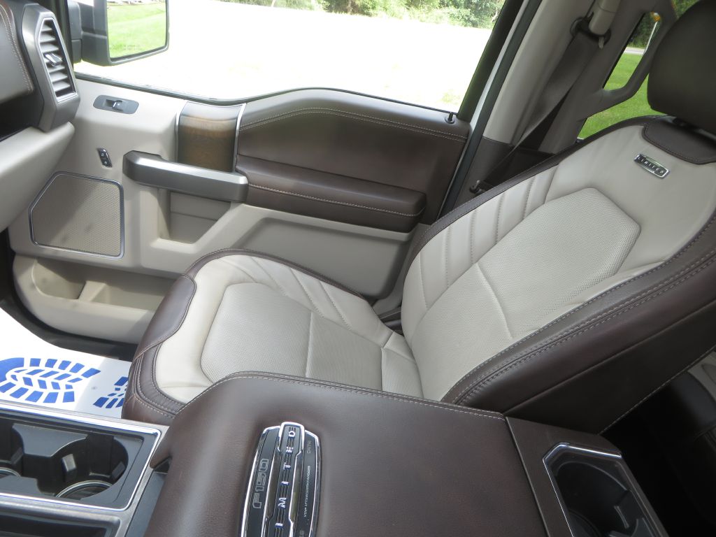 Photo 30 of this FORD F150
