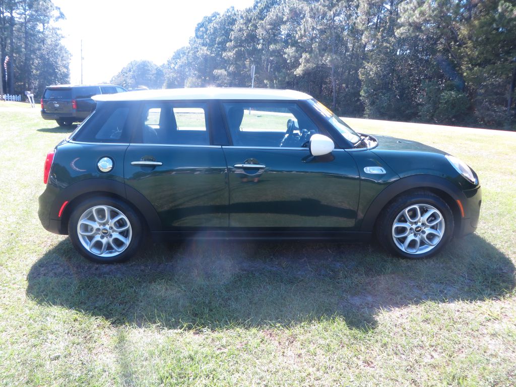 Photo 5 of this MINI COOPER