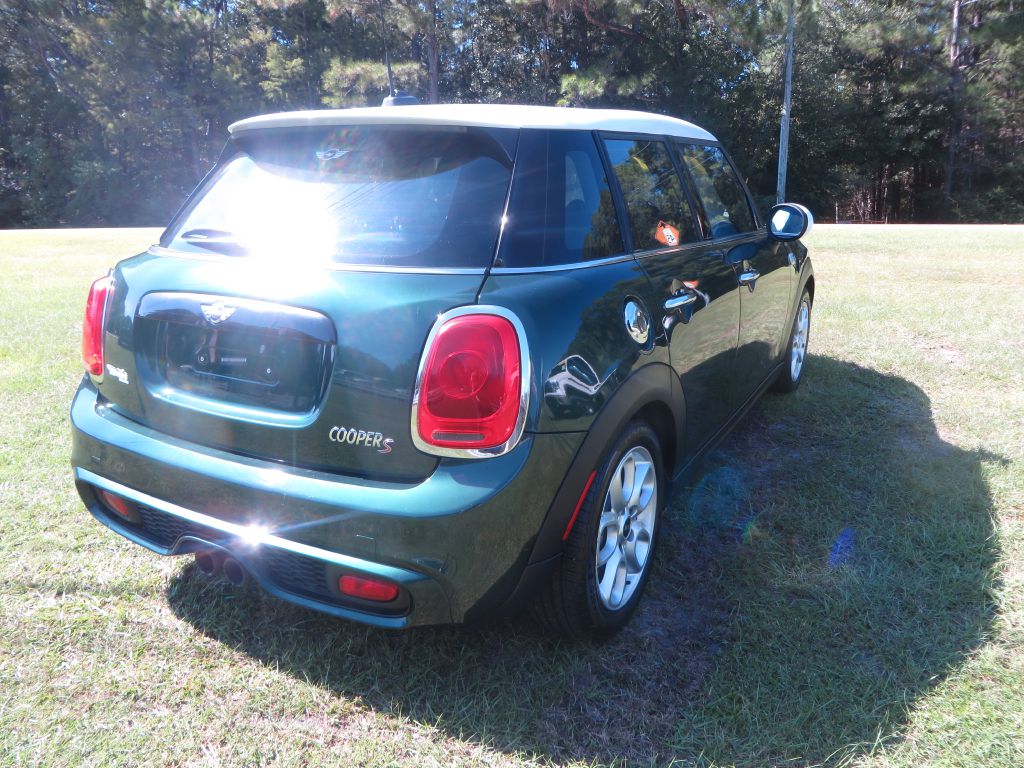 Photo 6 of this MINI COOPER
