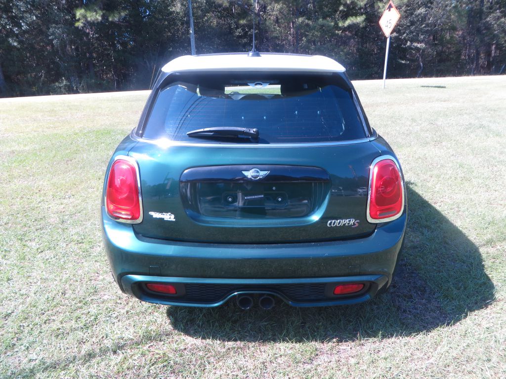 Photo 7 of this MINI COOPER