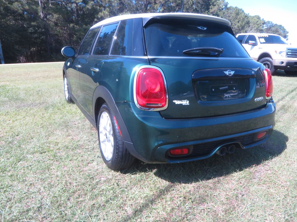 Photo 8 of this MINI COOPER