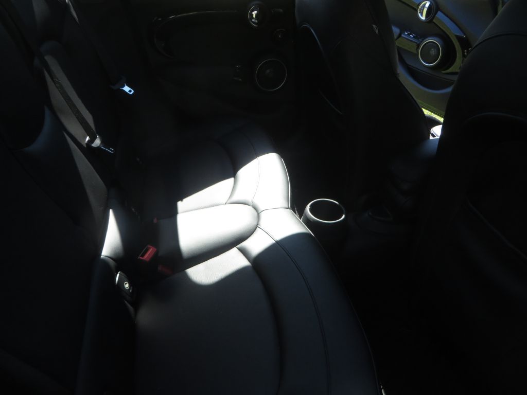Photo 24 of this MINI COOPER