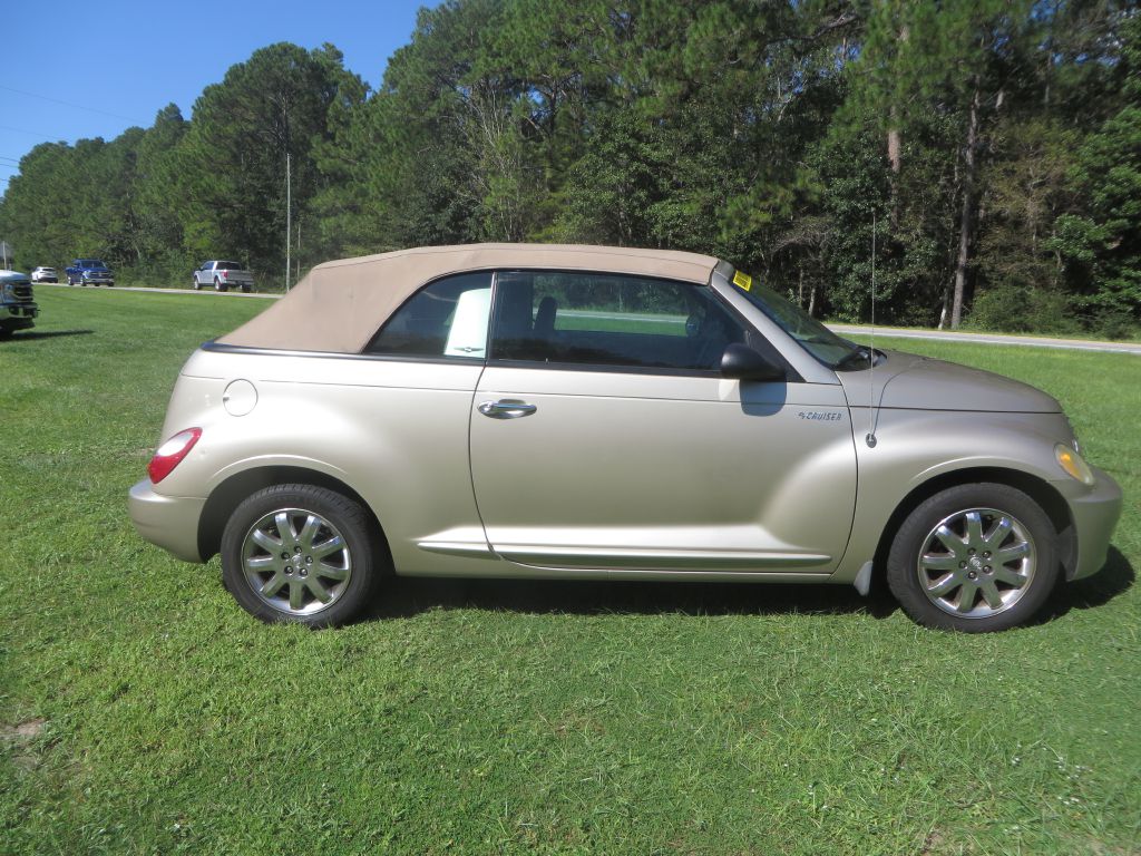 Photo 11 of this CHRYSLER PT CRUISER