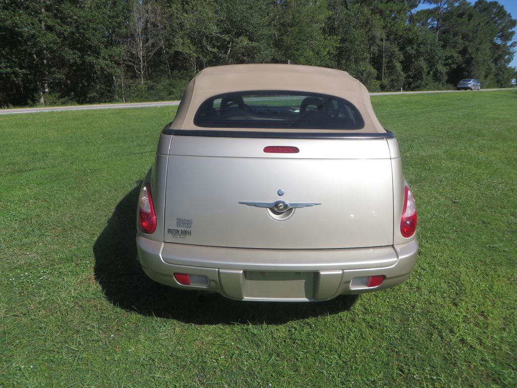 Photo 12 of this CHRYSLER PT CRUISER