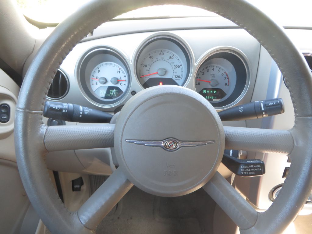 Photo 15 of this CHRYSLER PT CRUISER