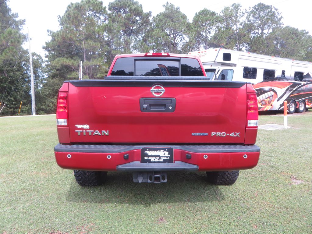 Photo 7 of this NISSAN TITAN