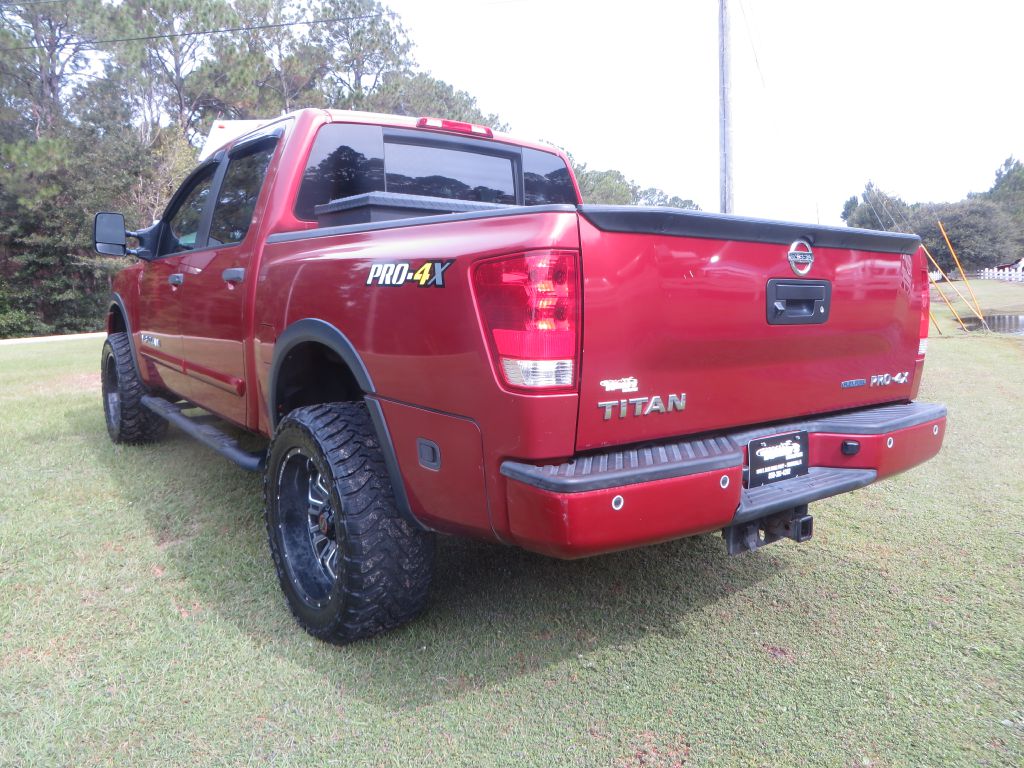 Photo 8 of this NISSAN TITAN