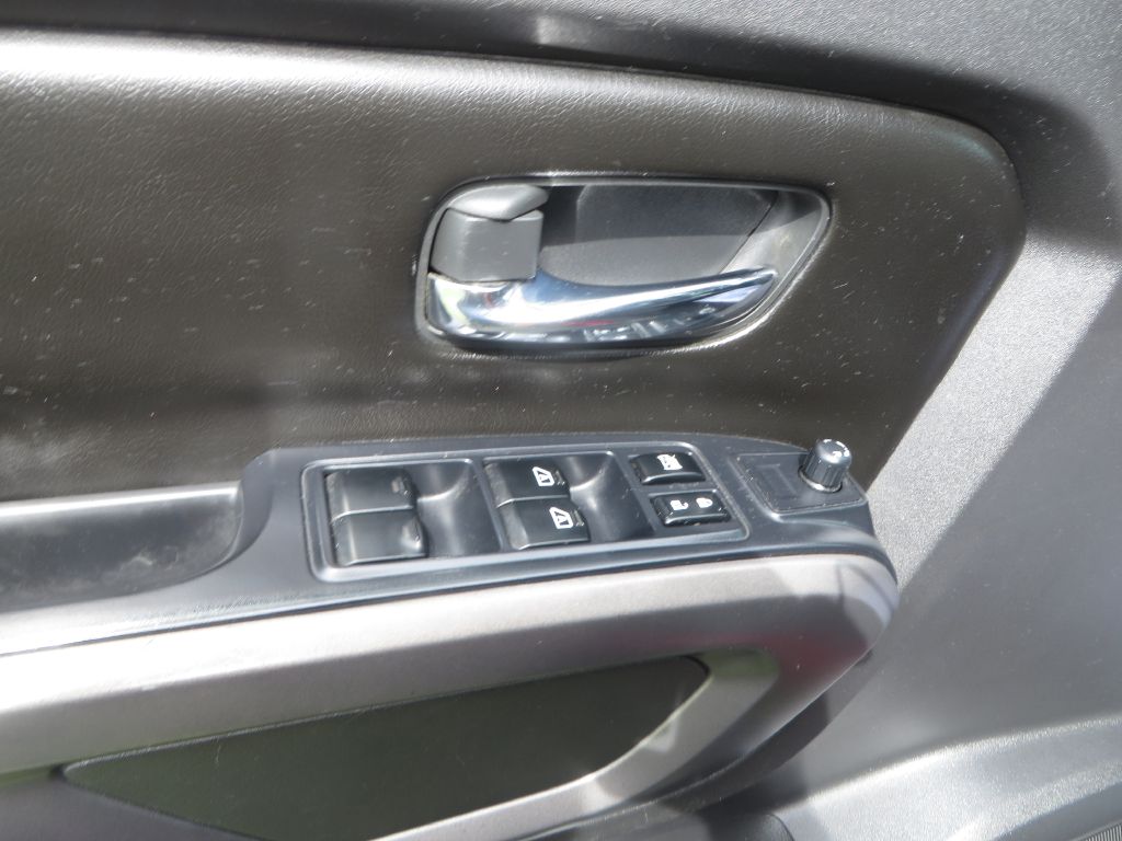 Photo 14 of this NISSAN TITAN