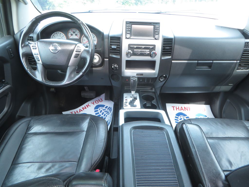 Photo 15 of this NISSAN TITAN