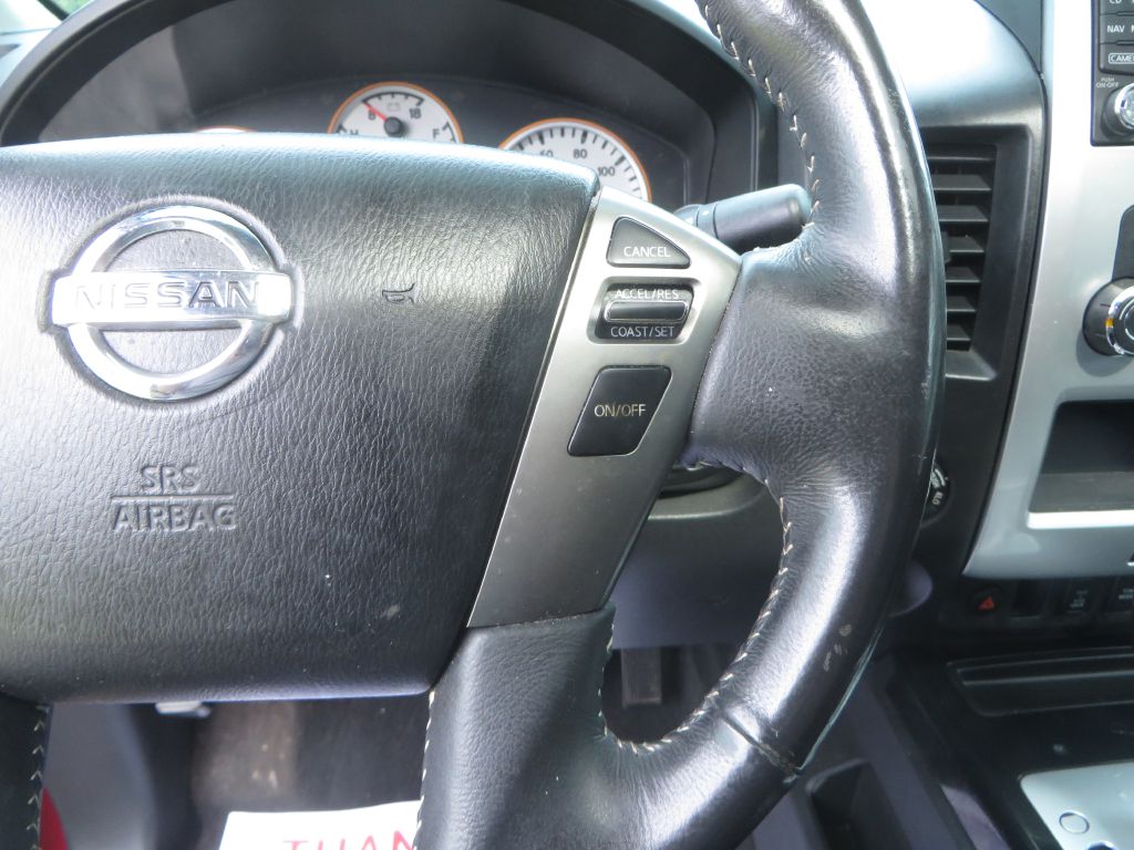 Photo 18 of this NISSAN TITAN