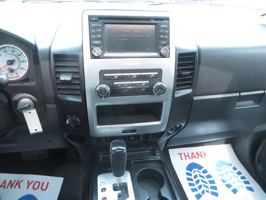 Photo 21 of this NISSAN TITAN