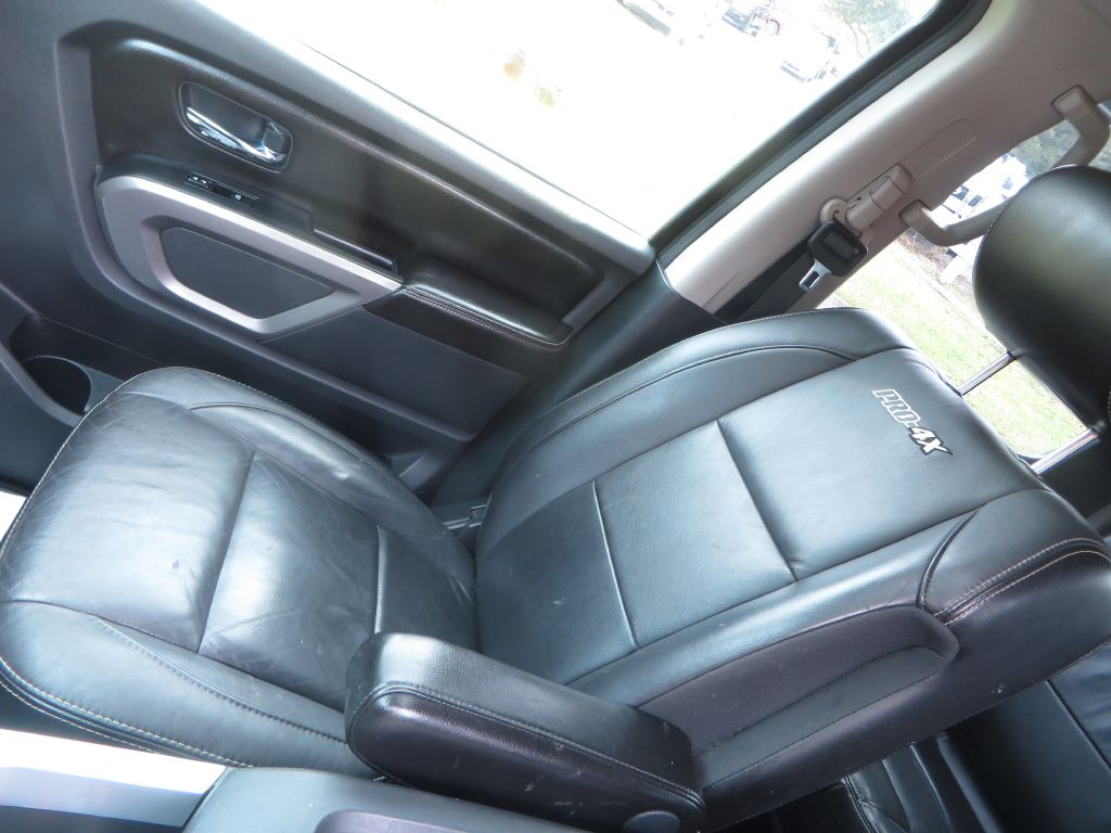 Photo 26 of this NISSAN TITAN