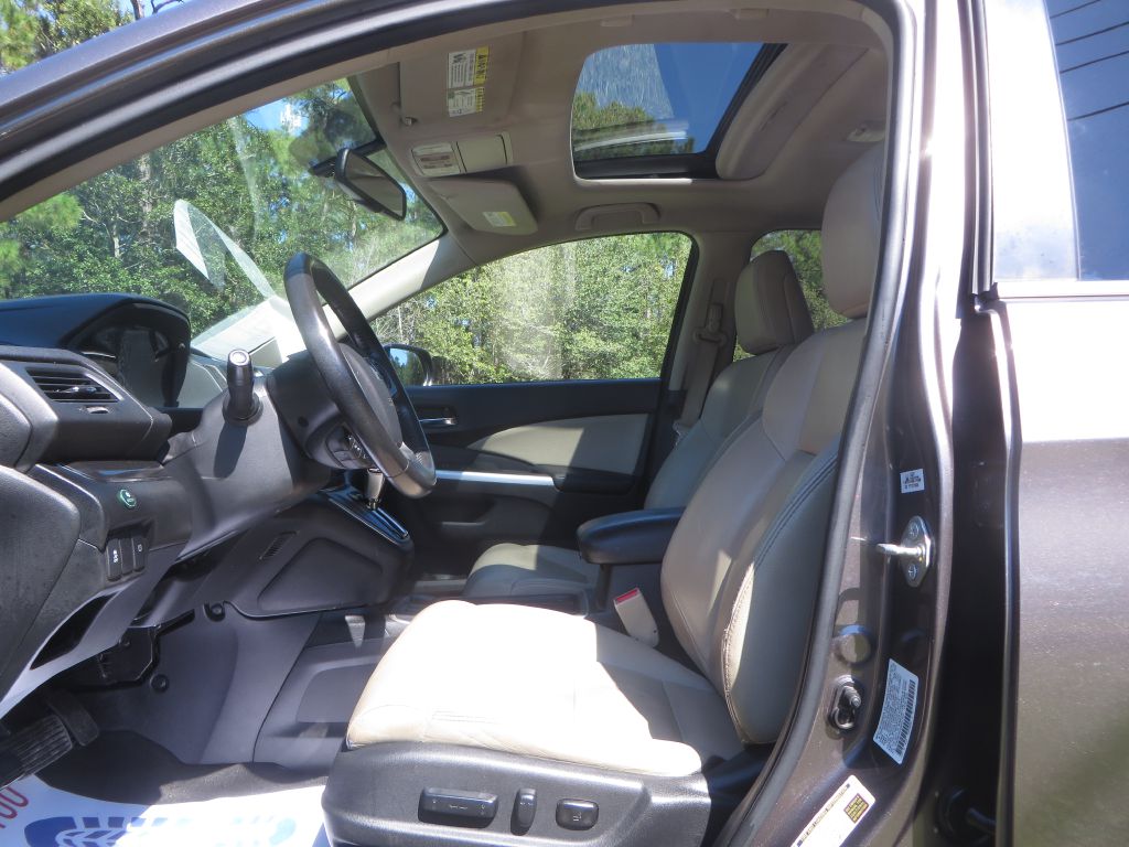 Photo 9 of this HONDA CR-V