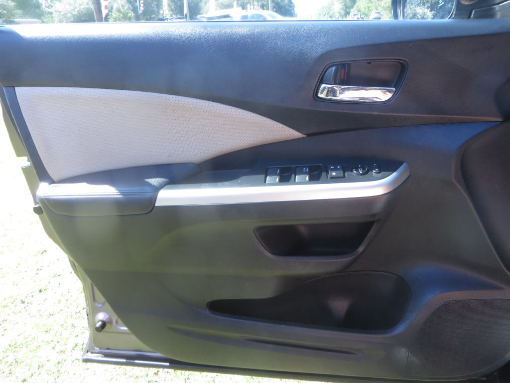 Photo 23 of this HONDA CR-V