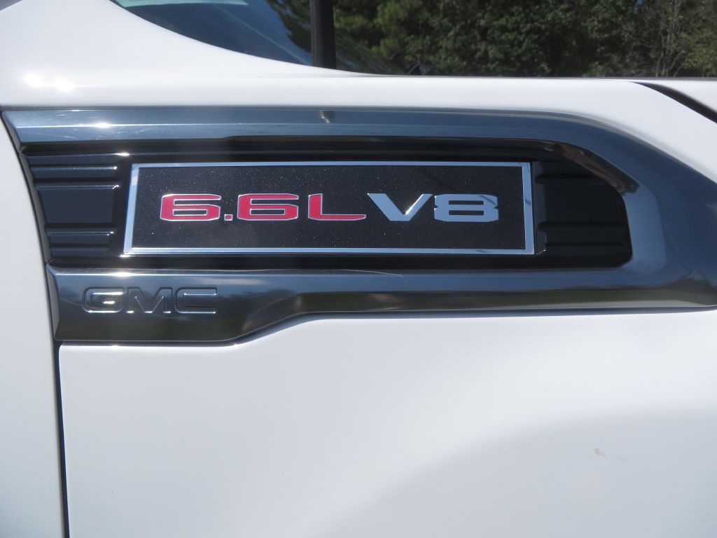 Photo 11 of this GMC SIERRA