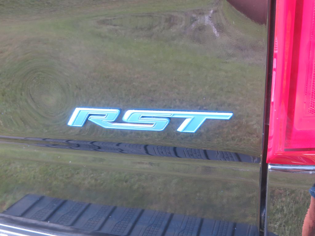 Photo 9 of this CHEVROLET SILVERADO LTD 1