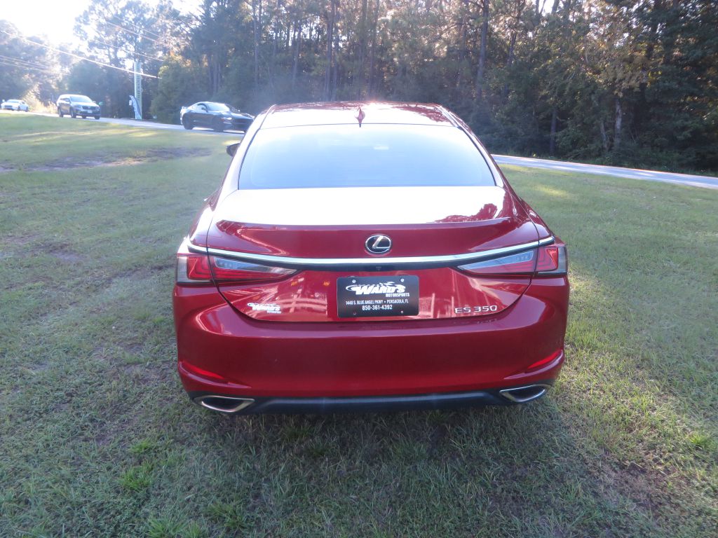 Photo 7 of this LEXUS ES