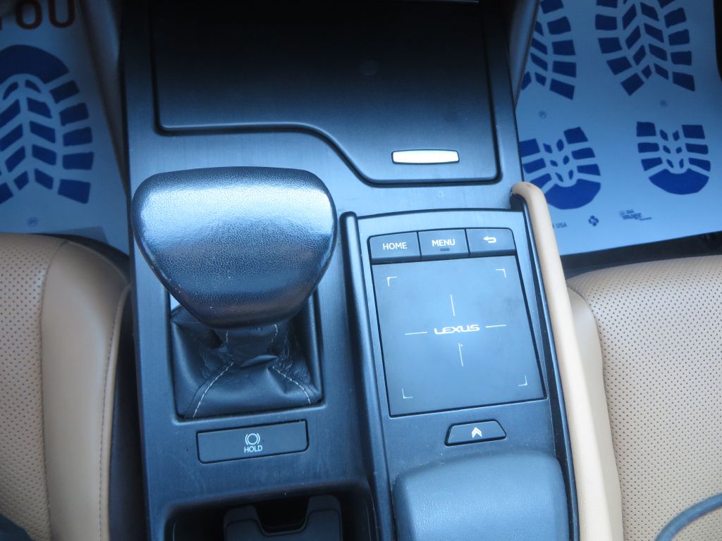 Photo 20 of this LEXUS ES