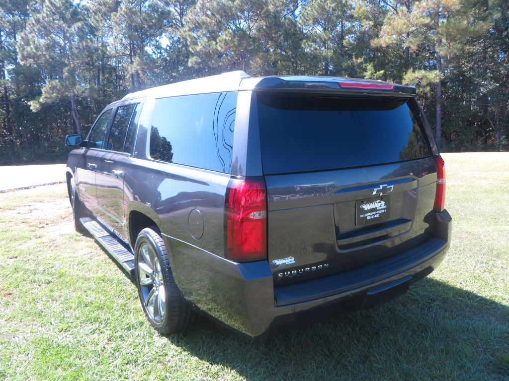 Photo 8 of this CHEVROLET SUBURBAN