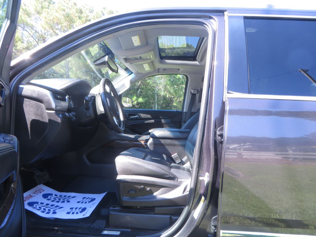 Photo 11 of this CHEVROLET SUBURBAN