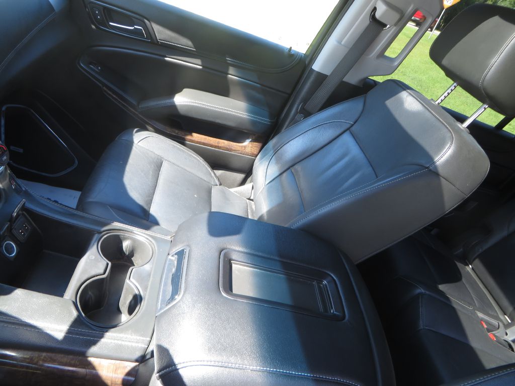 Photo 25 of this CHEVROLET SUBURBAN