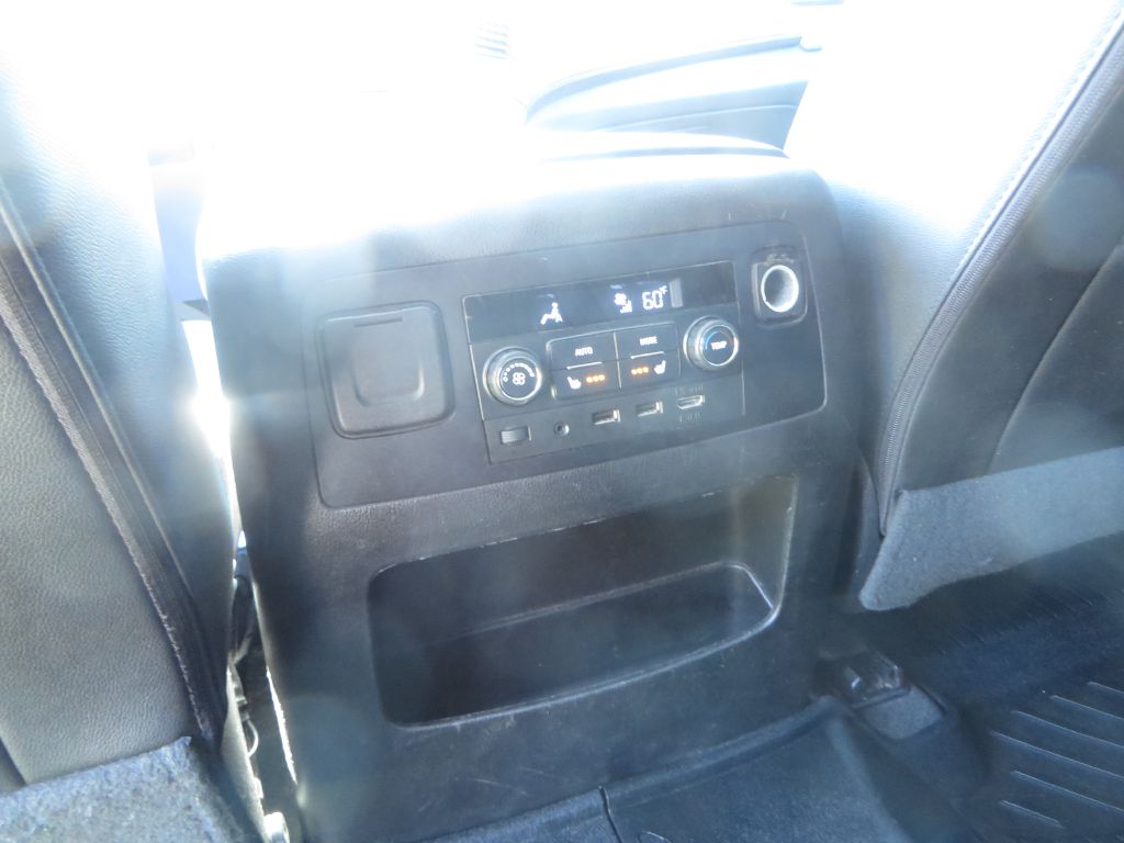Photo 28 of this CHEVROLET SUBURBAN