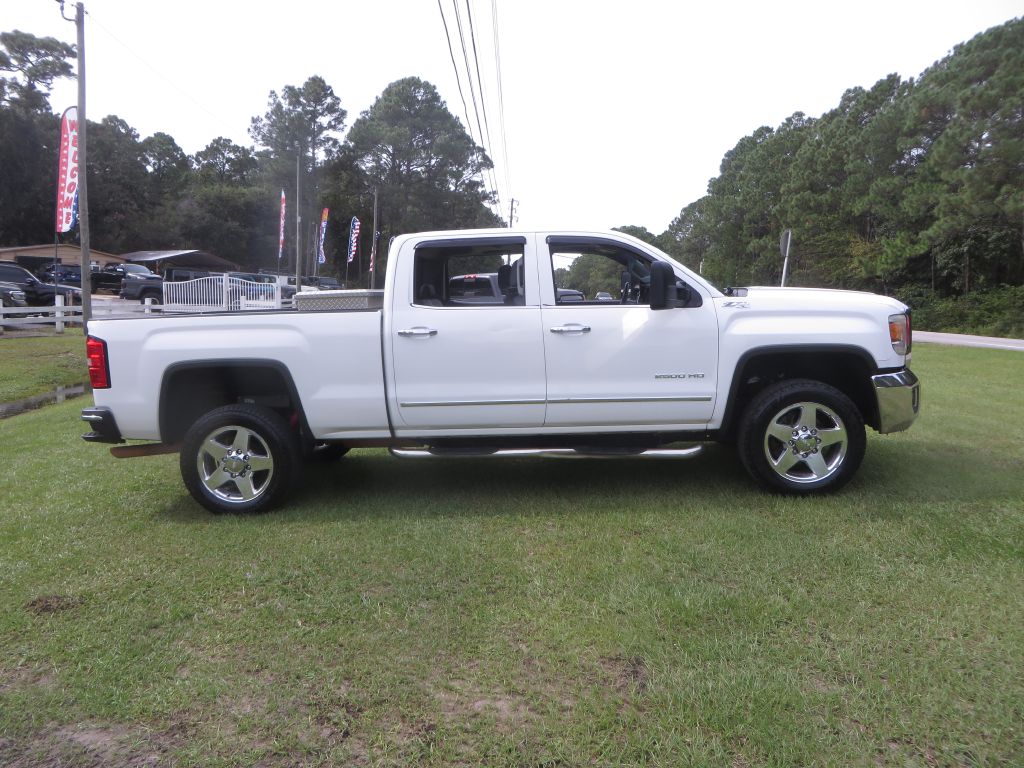 Photo 5 of this GMC SIERRA 2500