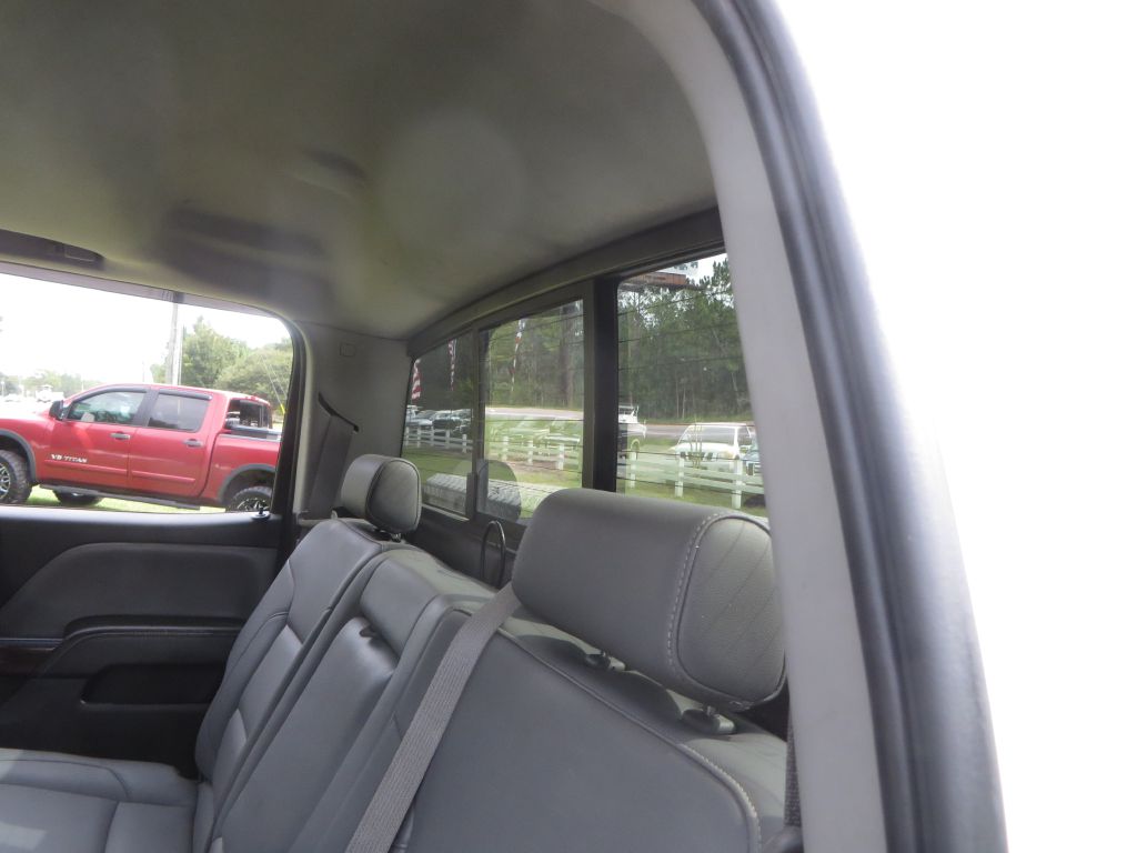 Photo 31 of this GMC SIERRA 2500