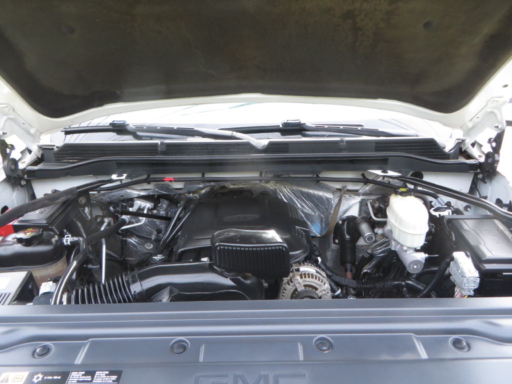 Photo 33 of this GMC SIERRA 2500