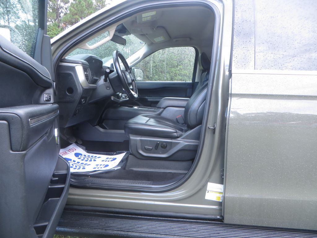 Photo 10 of this FORD EXPEDITION