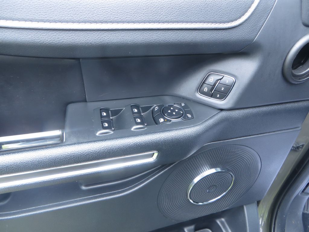 Photo 12 of this FORD EXPEDITION