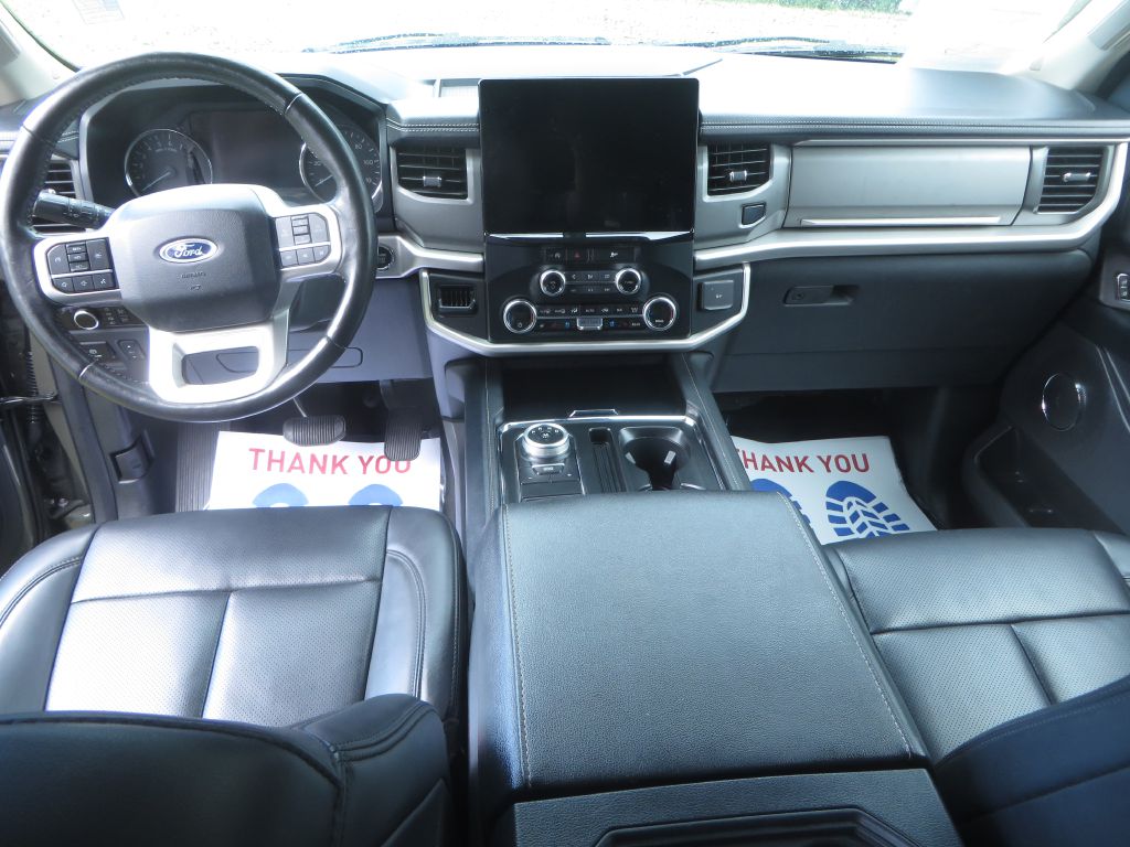 Photo 13 of this FORD EXPEDITION
