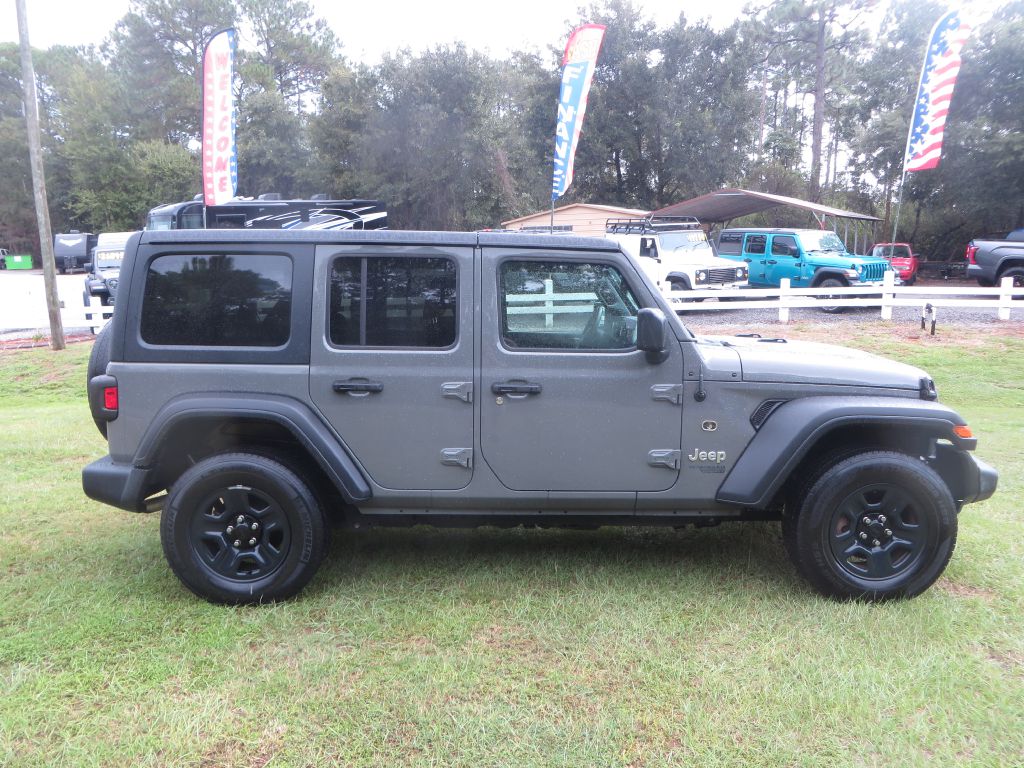 Photo 5 of this JEEP WRANGLER UNLIMI