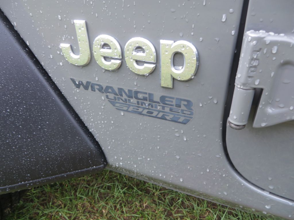 Photo 9 of this JEEP WRANGLER UNLIMI