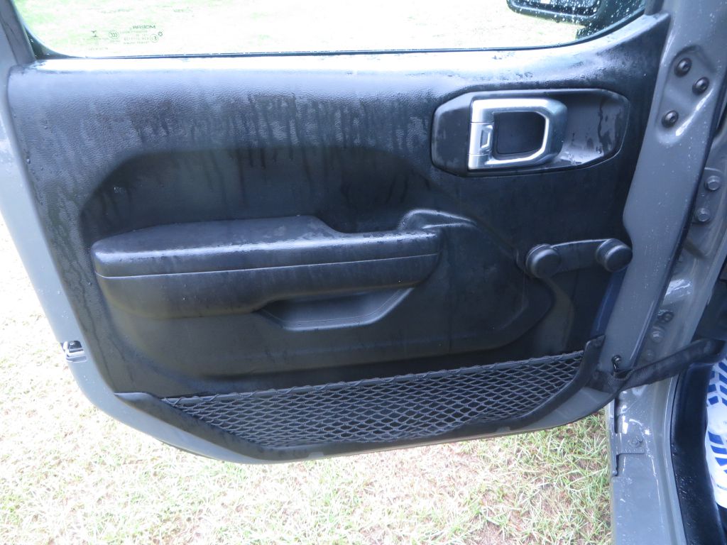 Photo 11 of this JEEP WRANGLER UNLIMI