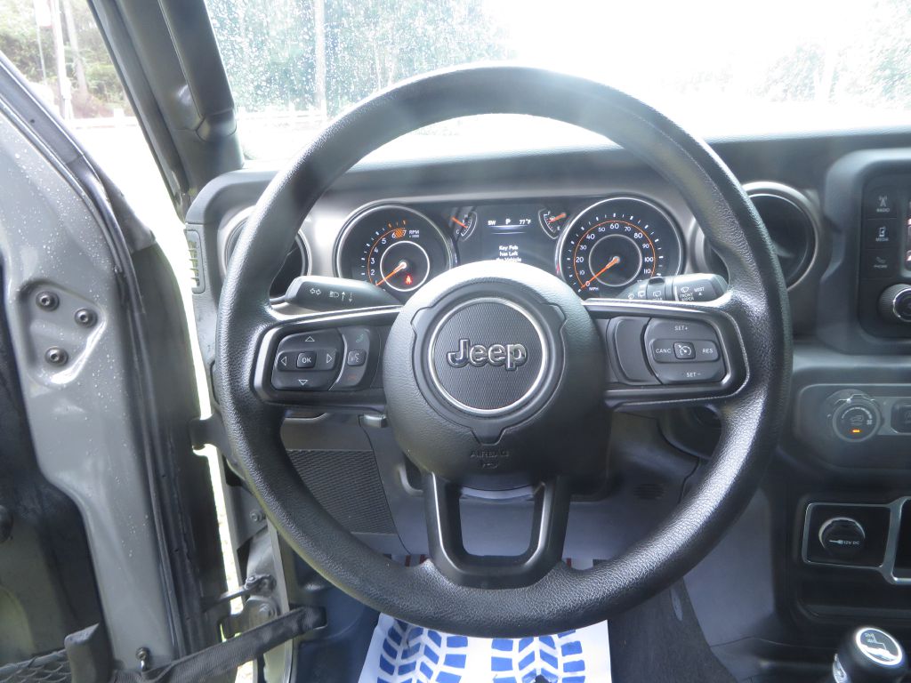 Photo 13 of this JEEP WRANGLER UNLIMI