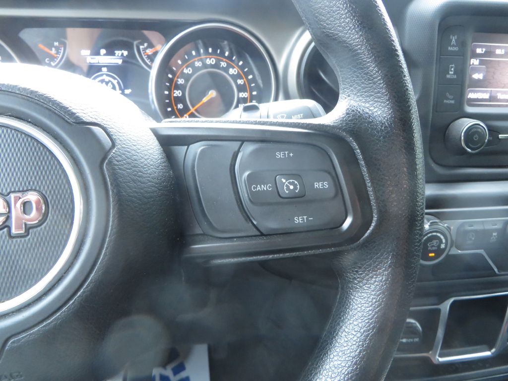 Photo 15 of this JEEP WRANGLER UNLIMI