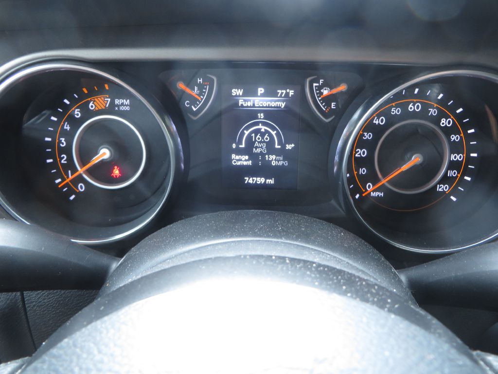 Photo 16 of this JEEP WRANGLER UNLIMI