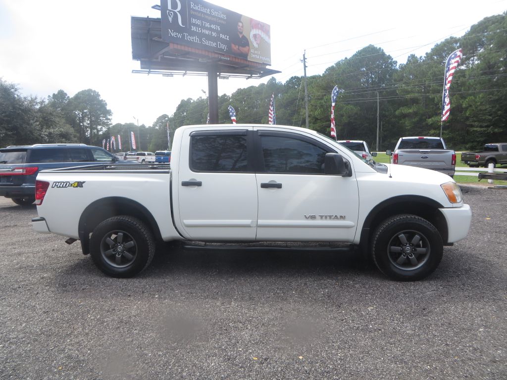 Photo 5 of this NISSAN TITAN